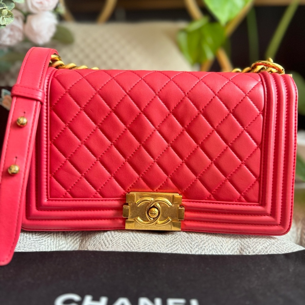 Chanel Old Medium Boy✨PRICE is FIRM✨